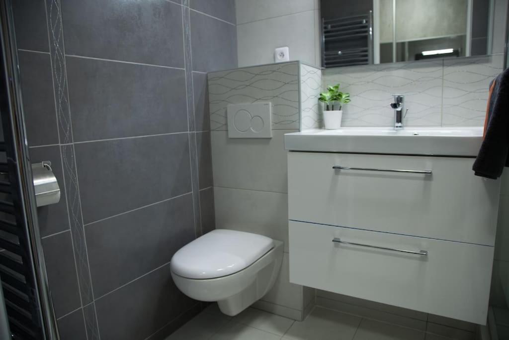 Stylish Studio In Only 50 Meters From Beach ! Nice Exterior photo
